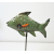 Ryba metalowa Ozdoba z recyclingu na drewnianej podstawie